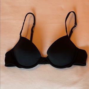 Victoria’s Secret PINK Black Demi T-Shirt Bra
